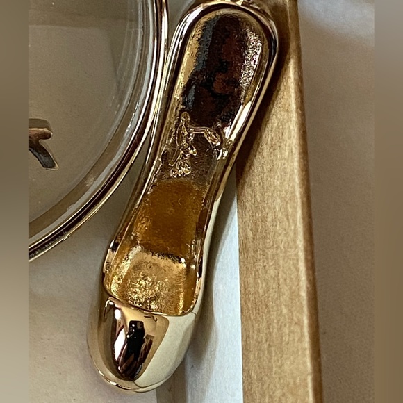 Louboutin purse charm/keychain Authentic not copy, classy as yourself. (No tags - Picture 6 of 13